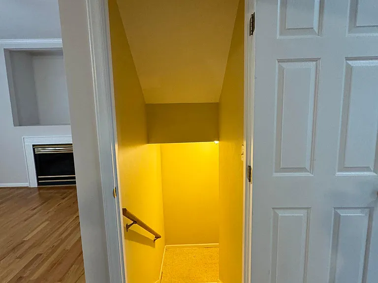 8605 Tanzanite Ct — Photo 48