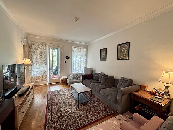 5th image of 3812 N Wayne Ave #3S