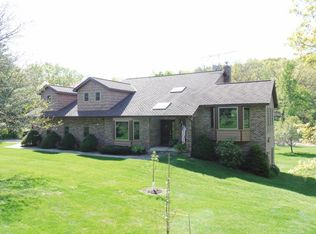 1010 102nd St E, Inver Grove Heights, MN 55077