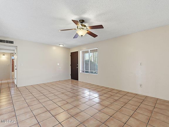 5th image of 2749 S Pace East Dr