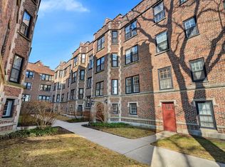 600 Sheridan Sq APT 3, Evanston, IL 60202