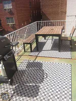 Rented by Realty 2000 Corp | media 31