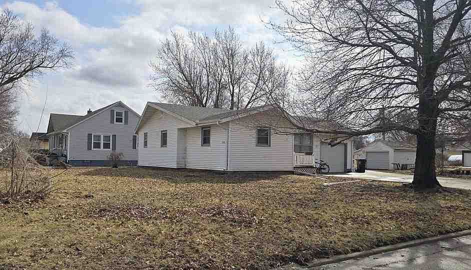 1st image of 200 E Nebraska St