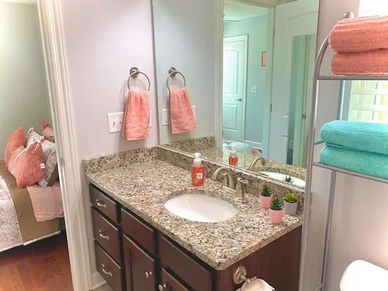 517B Crestland Ave — Photo 5