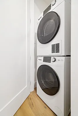 Rented by REAL New York | media 17