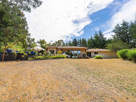 3rd image of 55980 Fishtale Rd