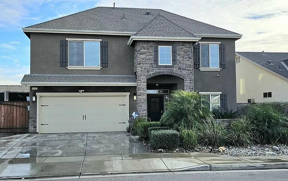 1st image of 9211 Woodbrook Dr