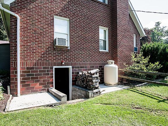 Back yard exit from basement