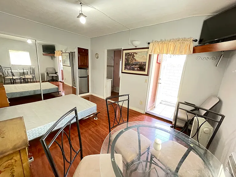 7908 Corbin Ave #A — Photo 7
