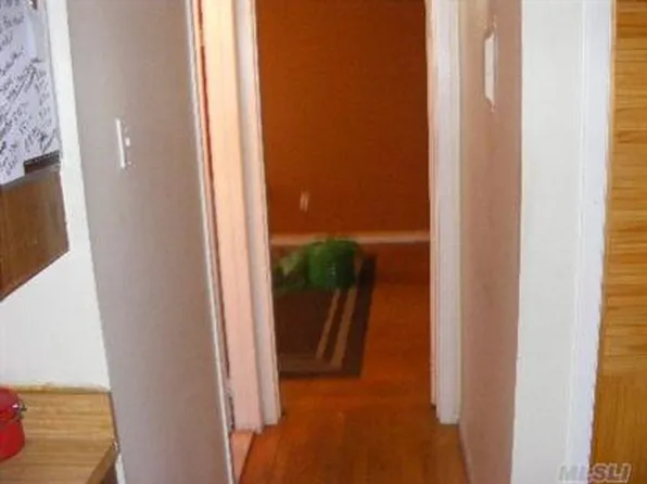 1690 Grand Ave, Baldwin, NY 11510