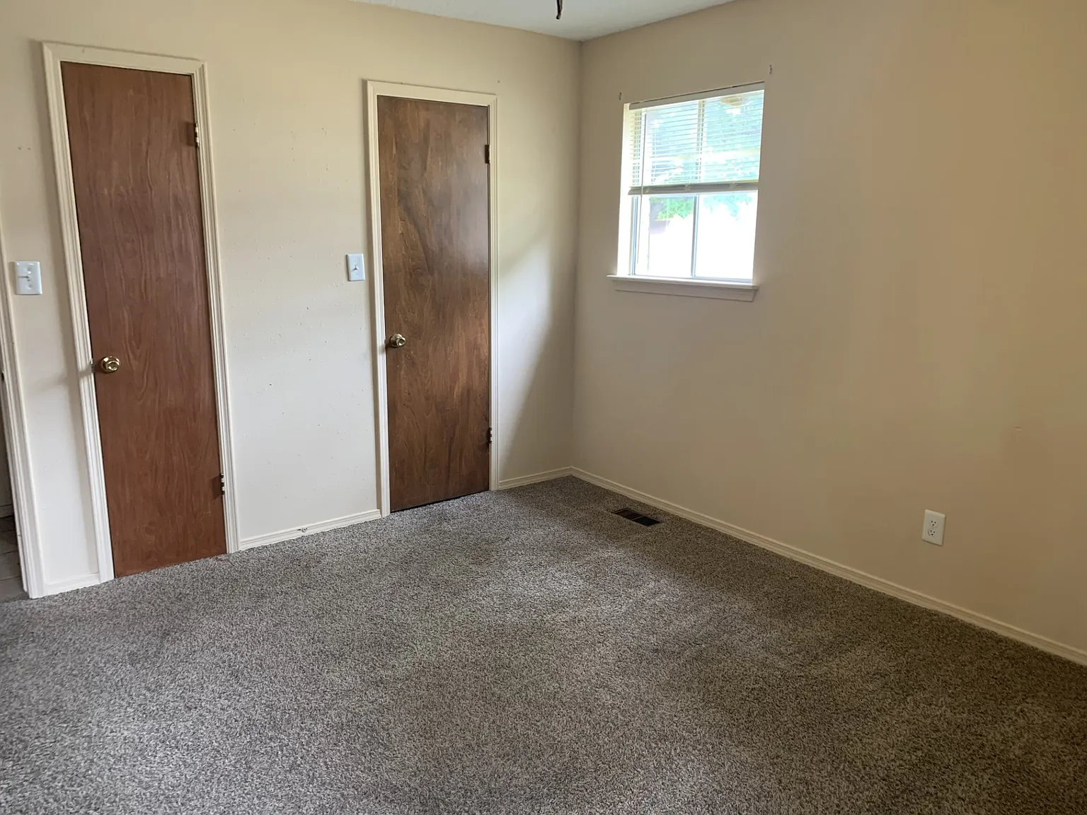 2 bed, 1000 sqft, $850 — Photo 3