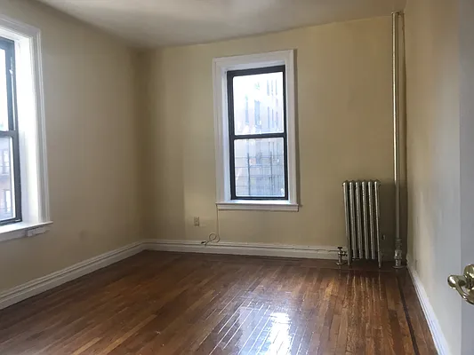 Rented by PMG Real Estate  | media 12