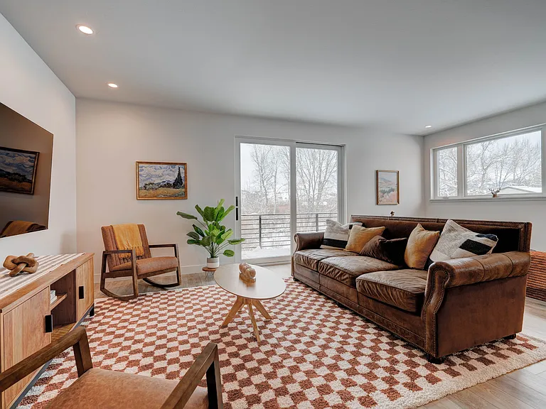601 E Bryant St #1-D — Photo 40