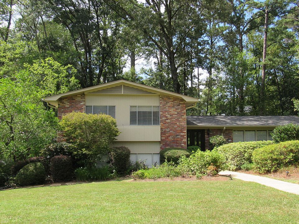 1st image of 4935 Country Club Pl