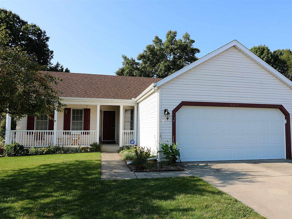 1st image of 2216 Foxfire Dr