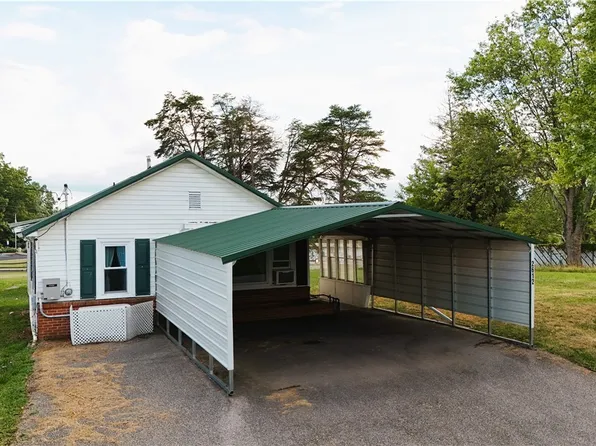 2612 17th Ave, Parkersburg, WV 26101