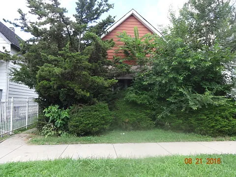 11530 S Harvard Ave photo 1