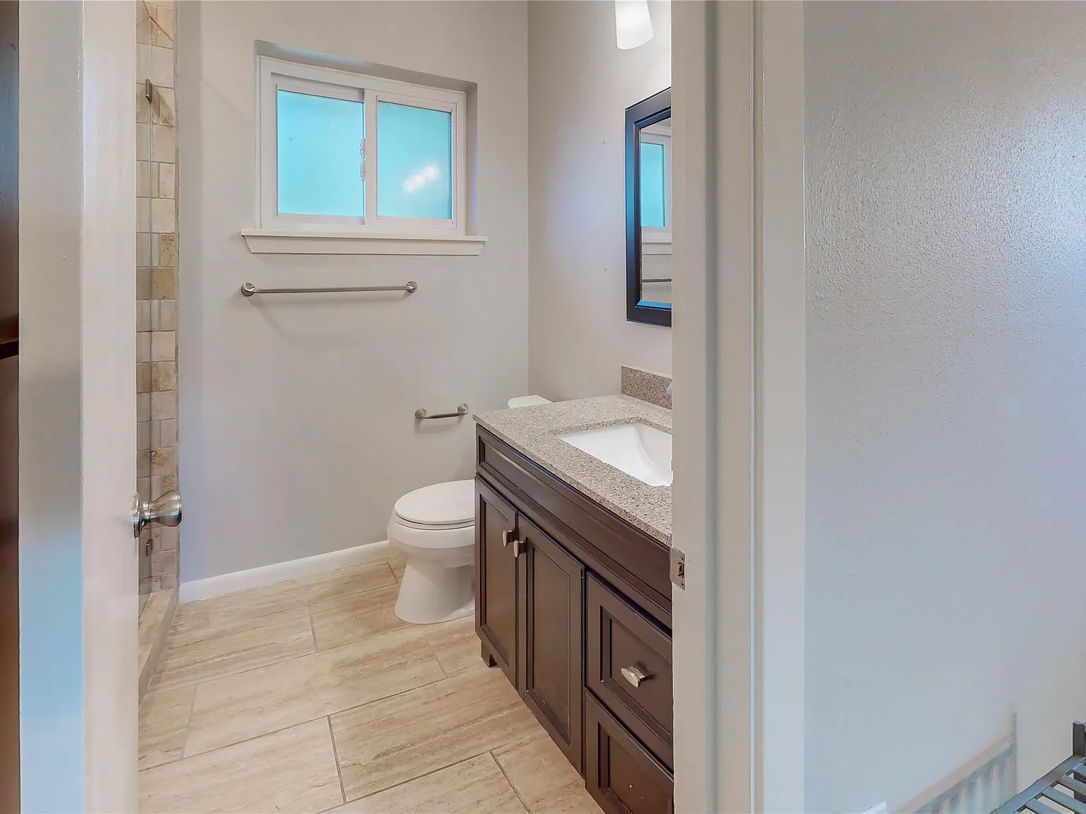 3 bed, 2.0 bath, 1493 sqft, $2,250 — Photo 3