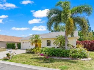 1405 Fairway Cir, Greenacres, FL 33413