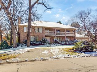 4 Cambridge Dr, Oak Brook, IL 60523
