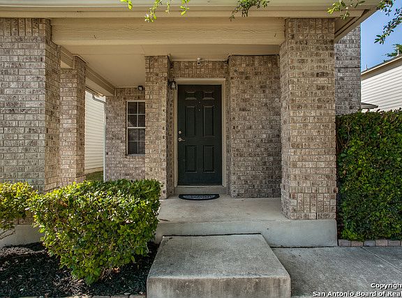 3rd image of 6615 Rosewood Crst