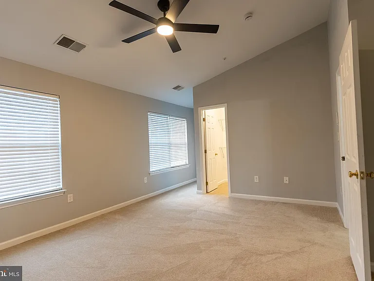 2403 Baikal Loop — Photo 27