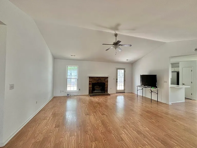 8486 William Moultrie Dr — Photo 5