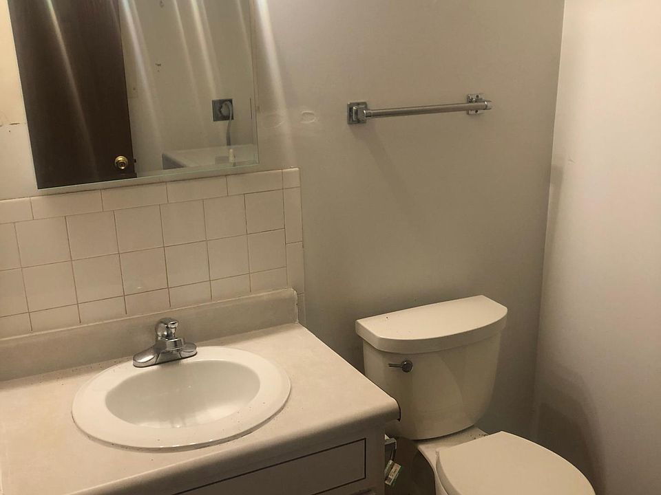 1st image of 1260 Redbluff Dr APT A