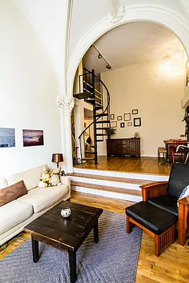 Rented by Keller Williams NYC | media 13