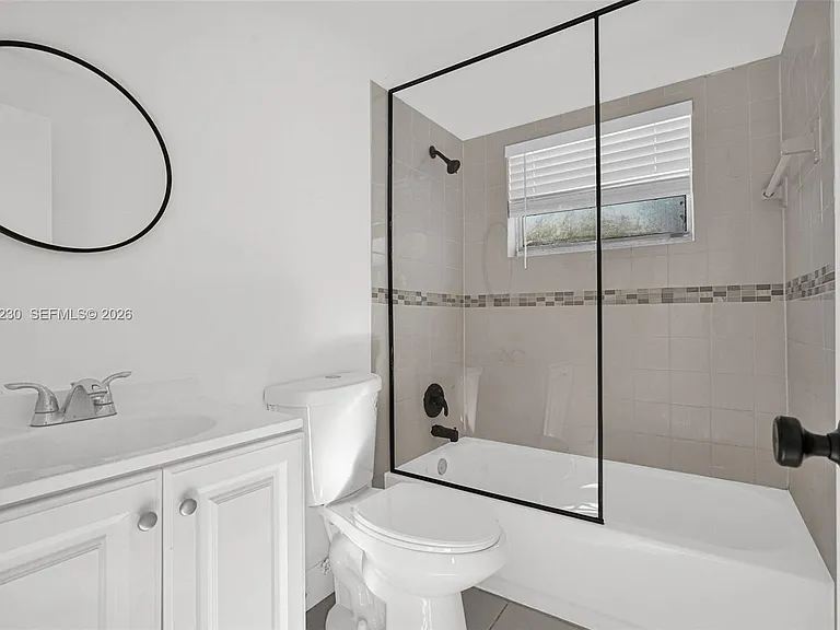 8295 NE Miami Ct #4 — Photo 1