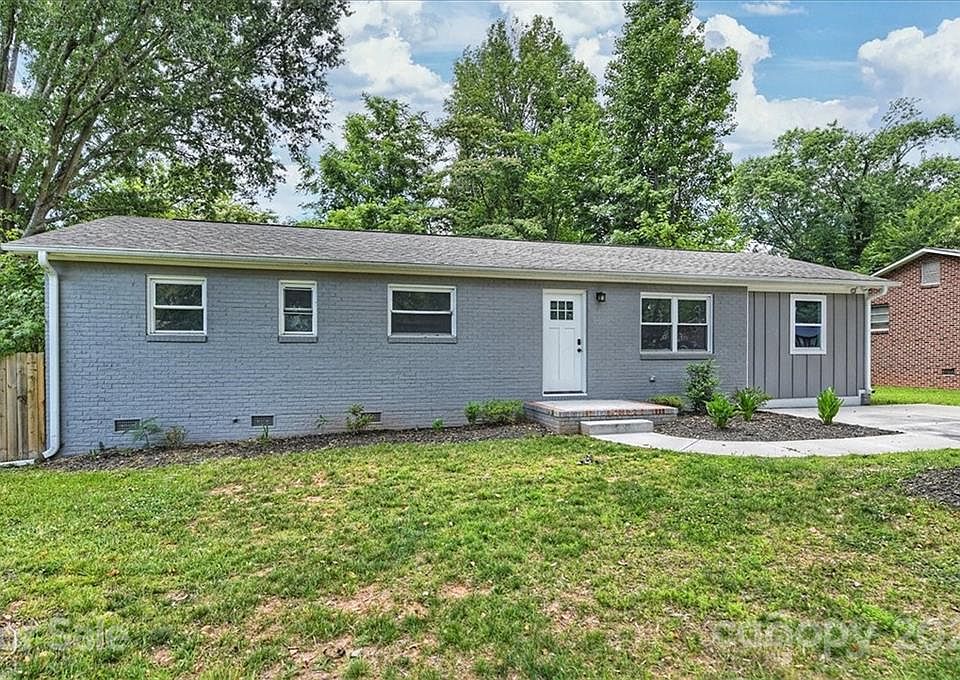1st image of 526 Frank Dr