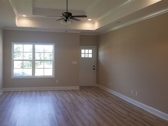 3rd image of 485 Southern Oaks Dr
