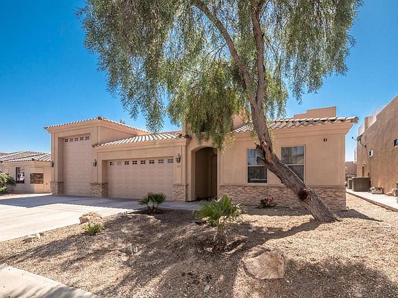 3rd image of 1077 Prestwick Dr