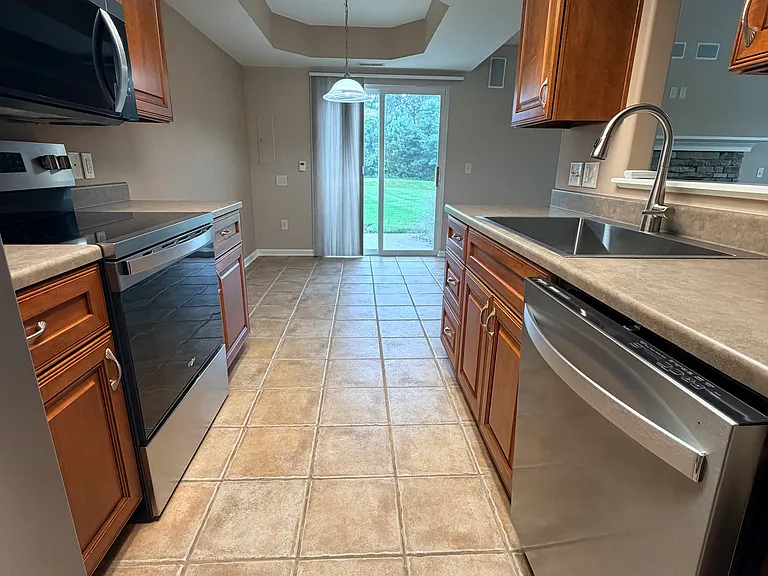 10039 Oak Trail Rd — Photo 14