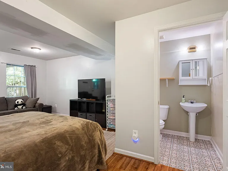 5964 Edgehill Ct — Photo 29