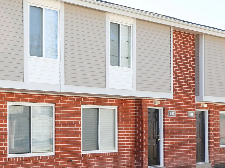 Aden Park Apartments — Photo 39