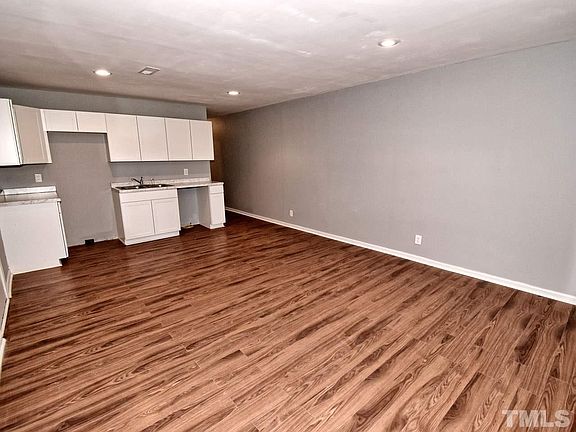 4th image of 304 E Piedmont Ave