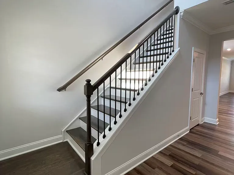 813 Matterhorn Dr — Photo 14