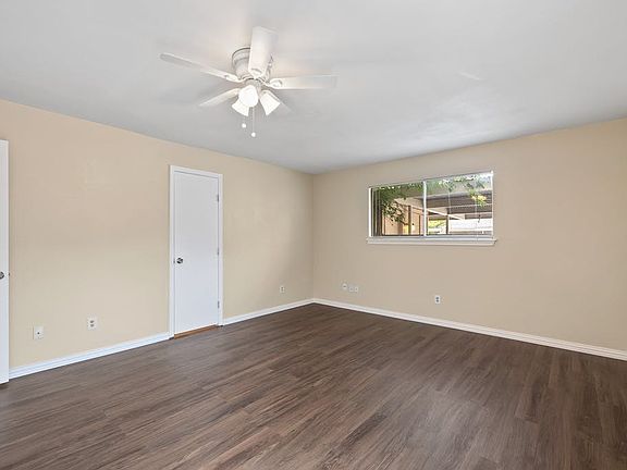 4th image of 2000 Millay Dr