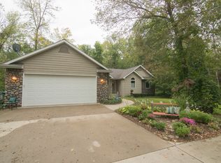 1477 E Kitchen Rd, Pinconning, MI 48650