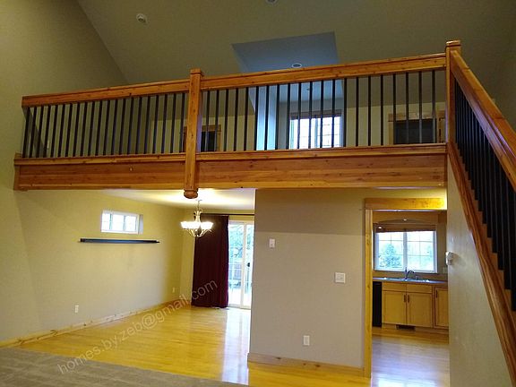 4th image of 983 New Holland Dr