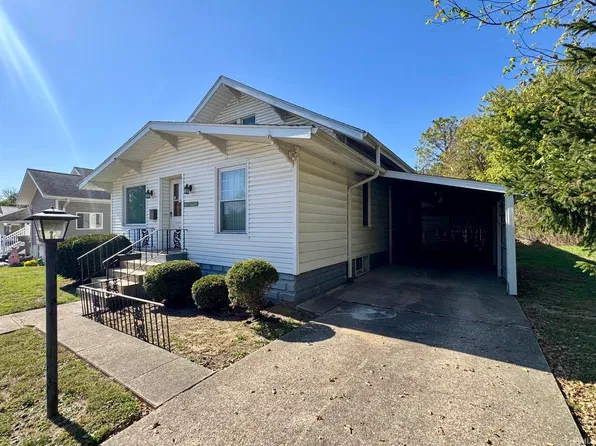 426 N Jackson St, Oakland City, IN 47660