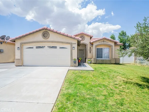 12248 Glenoaks Ln, Victorville, CA 92392