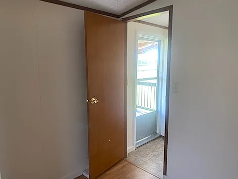112 SW Earl Ave #112 — Photo 8