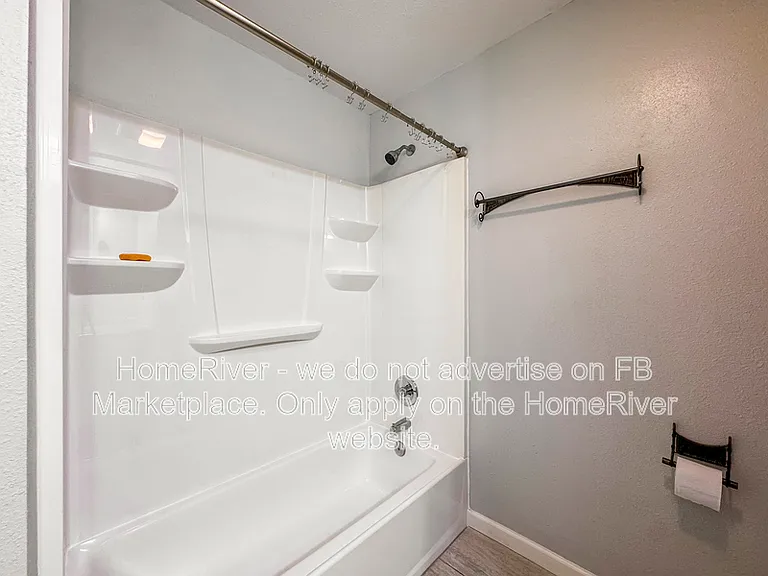 1229 W Ten Mile Rd — Photo 12