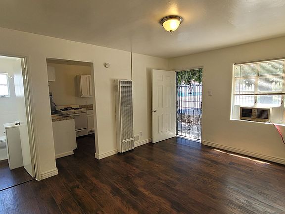 4th image of 601 8th St NW #1-6