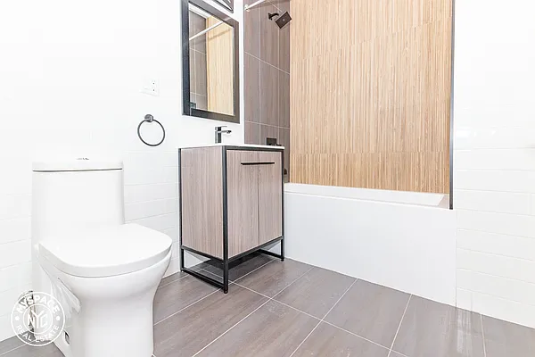 Rented by MySpaceNYC | media 11