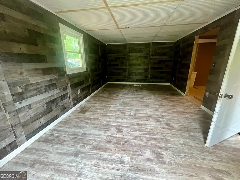 806 Pj East Rd — Photo 6