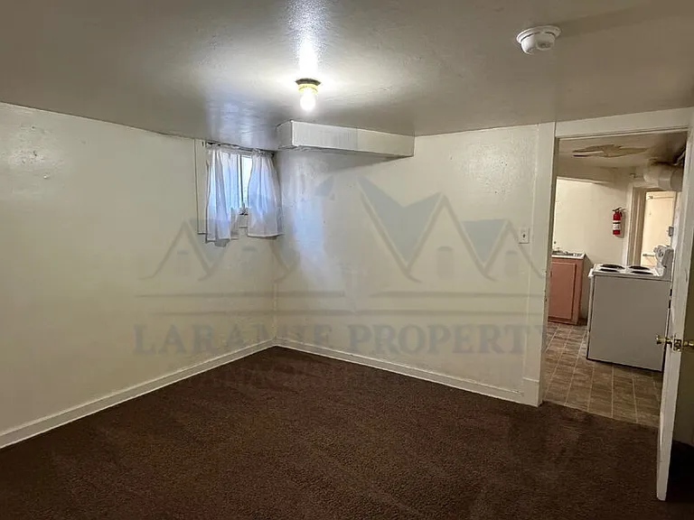 1526 Grand Ave #3 — Photo 7