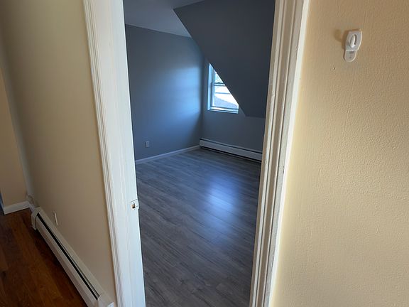 4th image of 535 S 7th Ave APT 3